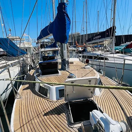 Botel Sailboat Barcelona Sant Adria de Besos